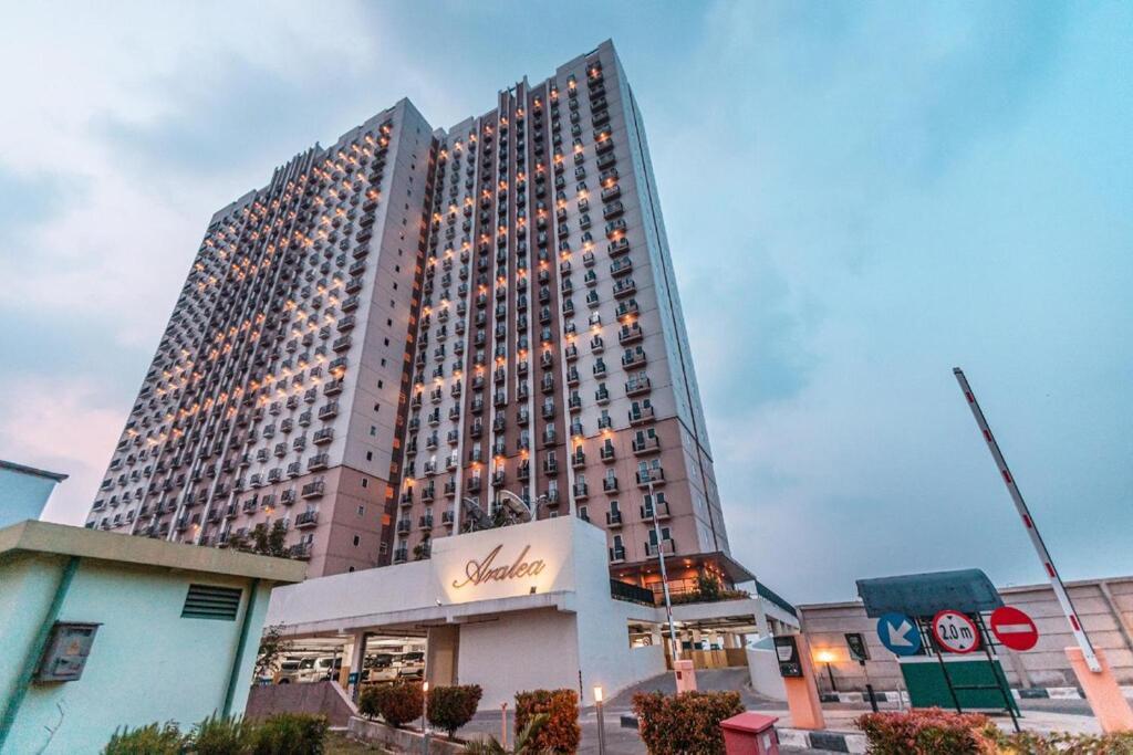 Azalea Suites Cikarang By Jayakarta Group Bekasi Esterno foto