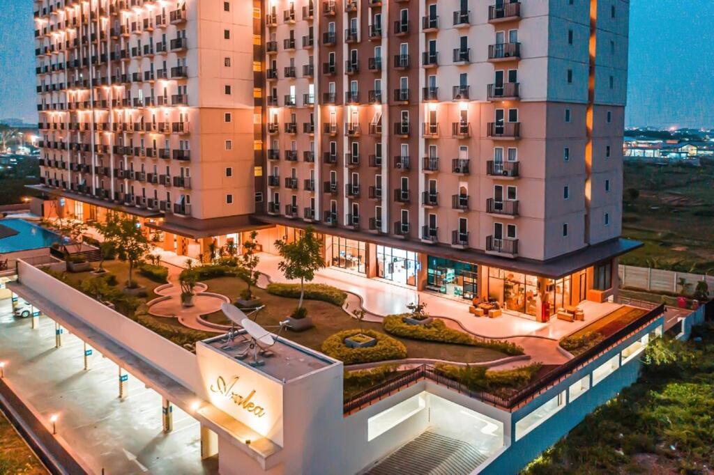 Azalea Suites Cikarang By Jayakarta Group Esterno foto
