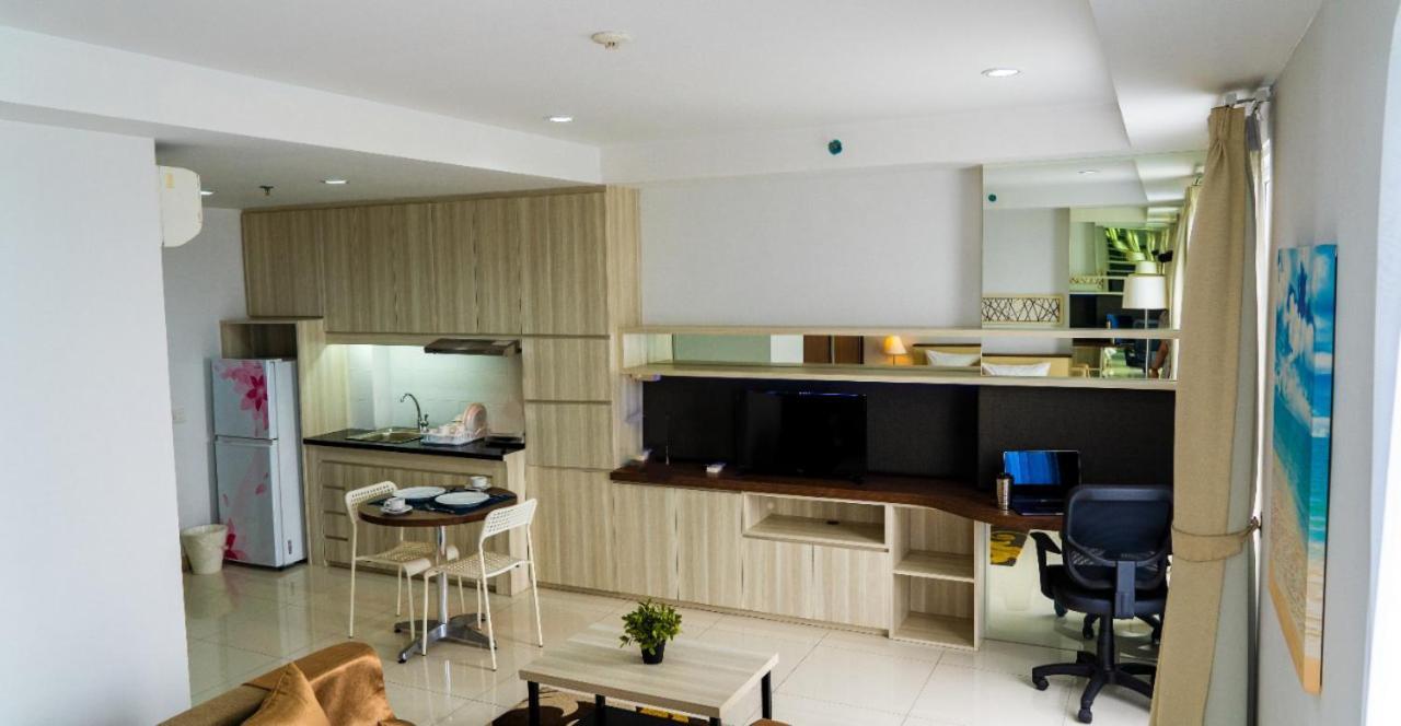 Azalea Suites Cikarang By Jayakarta Group Esterno foto